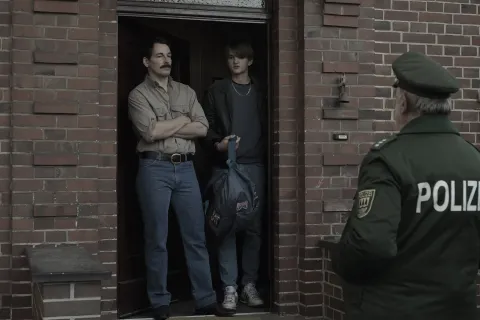 Кадр из сериала Тьма